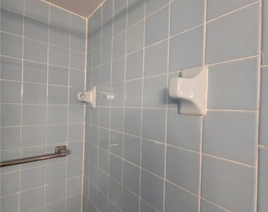 1830 Maravilla Avenue - Photo Thumbnail 25