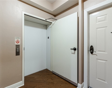 2743 1st Street - Photo Thumbnail 3