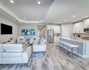 2925 Willow Ridge Court - Photo Thumbnail 14
