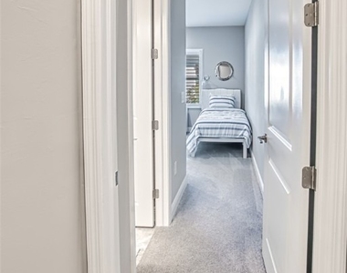 2925 Willow Ridge Court - Photo Thumbnail 23