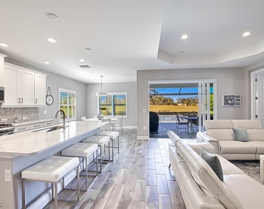 2925 Willow Ridge Court - Photo Thumbnail 13