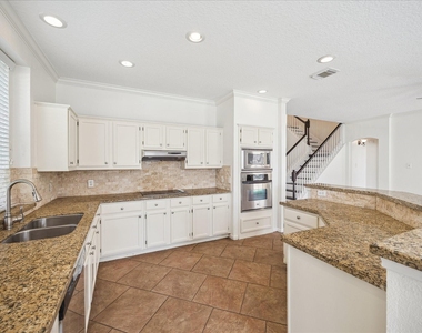 12831 Dove Point Lane - Photo Thumbnail 20