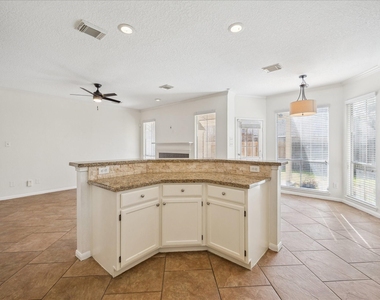 12831 Dove Point Lane - Photo Thumbnail 21