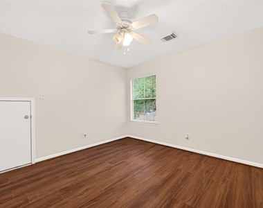 12831 Dove Point Lane - Photo Thumbnail 46