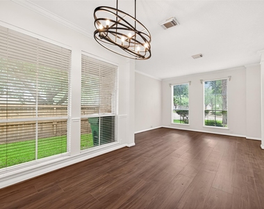 12831 Dove Point Lane - Photo Thumbnail 14