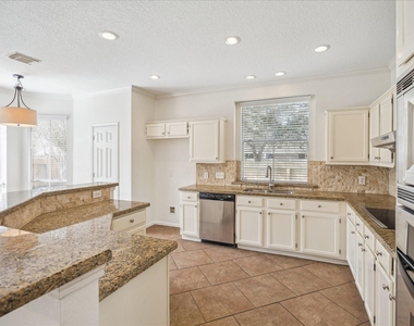 12831 Dove Point Lane - Photo Thumbnail 25