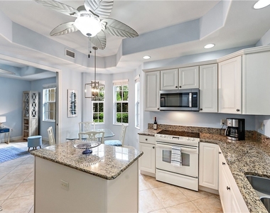 7832 Hawthorne Drive - Photo Thumbnail 9
