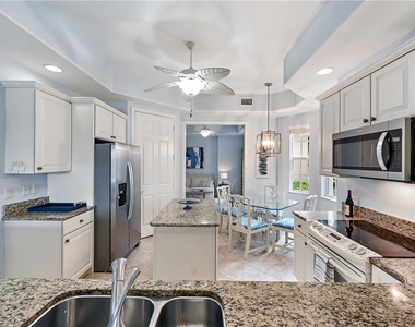 7832 Hawthorne Drive - Photo Thumbnail 10
