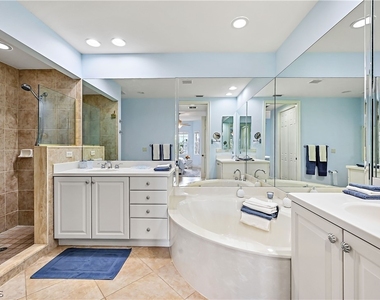 7832 Hawthorne Drive - Photo Thumbnail 16