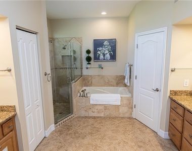 4701 Sands Boulevard - Photo Thumbnail 15