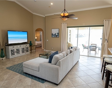 4701 Sands Boulevard - Photo Thumbnail 21