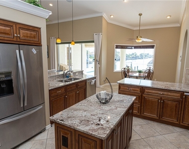 4701 Sands Boulevard - Photo Thumbnail 5