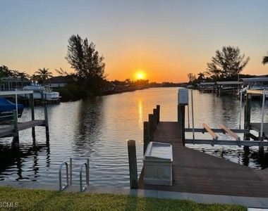 4701 Sands Boulevard - Photo Thumbnail 29