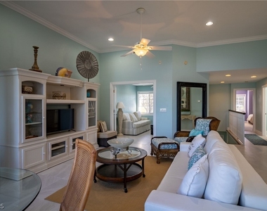 2611 Citrus Lake Drive - Photo Thumbnail 3