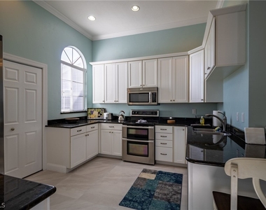 2611 Citrus Lake Drive - Photo Thumbnail 17