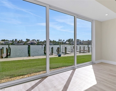 2500 Gulf Shore Boulevard N - Photo Thumbnail 13