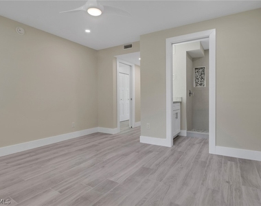 2500 Gulf Shore Boulevard N - Photo Thumbnail 16