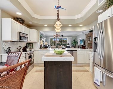8138 Saratoga Drive - Photo Thumbnail 16