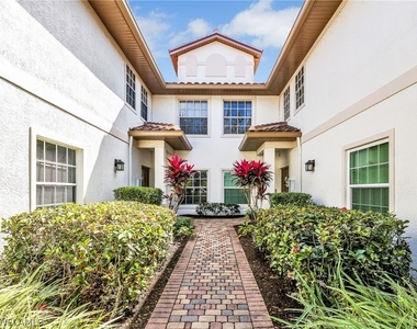 8138 Saratoga Drive - Photo Thumbnail 7