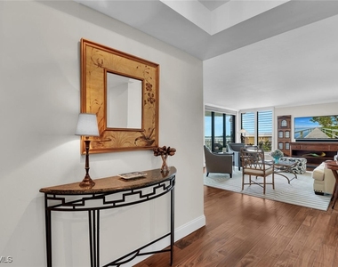 3115 Gulf Shore Boulevard N - Photo Thumbnail 3
