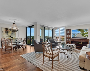 3115 Gulf Shore Boulevard N - Photo Thumbnail 5