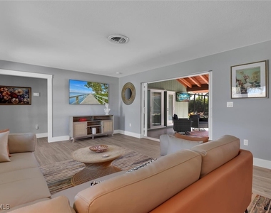 2328 Clipper Way - Photo Thumbnail 14