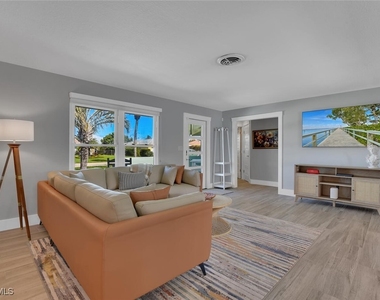 2328 Clipper Way - Photo Thumbnail 13