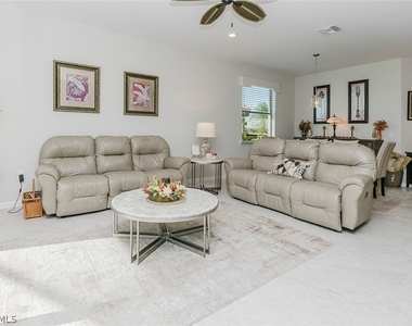 5988 Mayflower Way - Photo Thumbnail 10