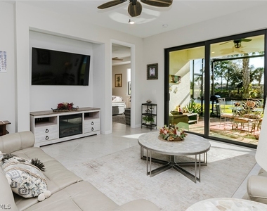 5988 Mayflower Way - Photo Thumbnail 13