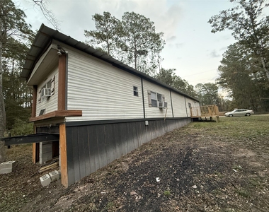 279 White Oak Circle - Photo Thumbnail 1