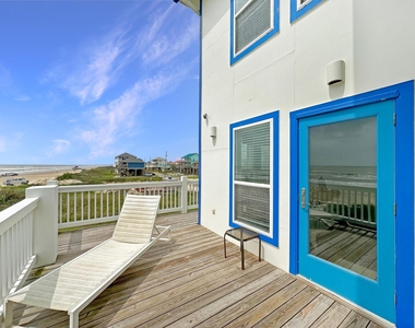 2496 Gilmore - Photo Thumbnail 24