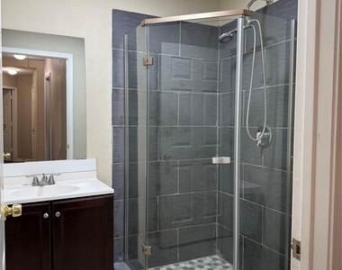 7111 Favian Court - Photo Thumbnail 8