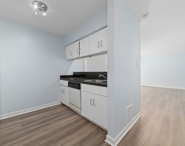 3300 Yorktown Street - Photo Thumbnail 9