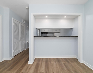 3300 Yorktown Street - Photo Thumbnail 8