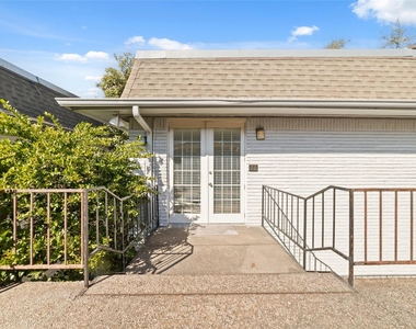 3300 Yorktown Street - Photo Thumbnail 4