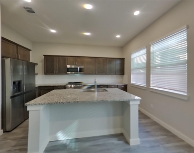 4930 San Fabiano Court - Photo Thumbnail 4