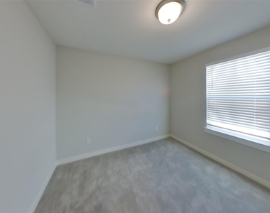 4930 San Fabiano Court - Photo Thumbnail 9