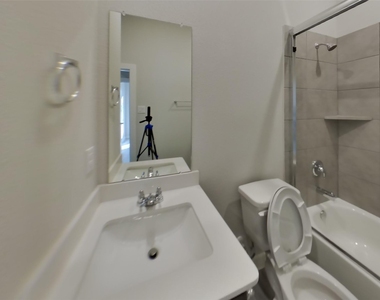 4930 San Fabiano Court - Photo Thumbnail 11