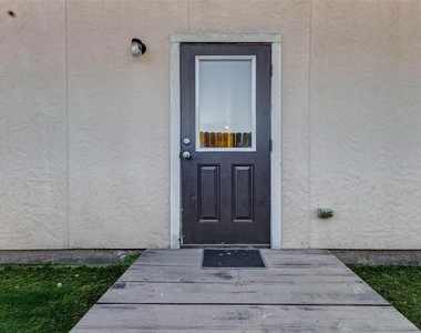 8622 Torcello Street - Photo Thumbnail 25