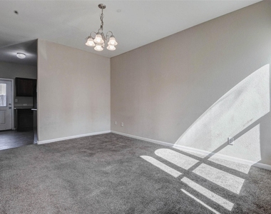 8622 Torcello Street - Photo Thumbnail 15