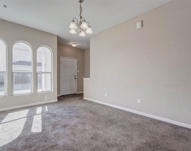 8622 Torcello Street - Photo Thumbnail 13