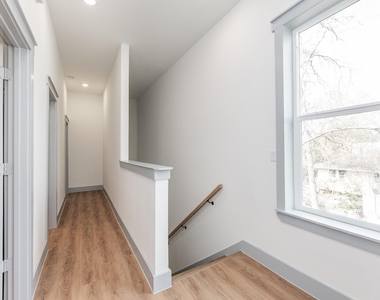 704 S 1st Street - Photo Thumbnail 12