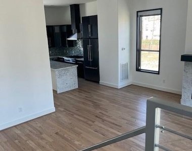 1255 Utah Street - Photo Thumbnail 9