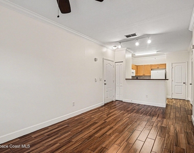 6440 Borasco Drive - Photo Thumbnail 7