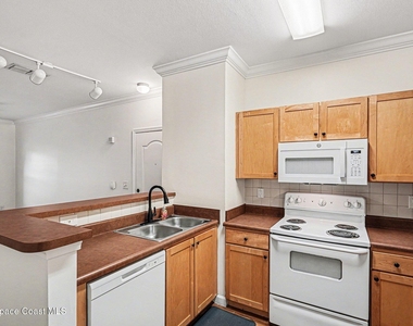 6440 Borasco Drive - Photo Thumbnail 9