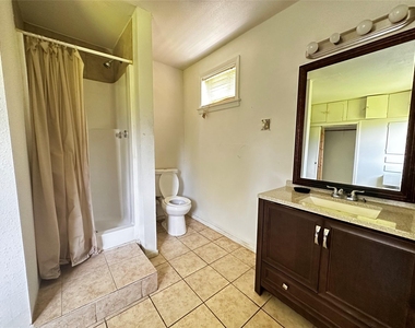 5210 Stuyvesant Lane - Photo Thumbnail 18