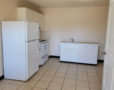 2205 Knox Mcrae Drive - Photo Thumbnail 2