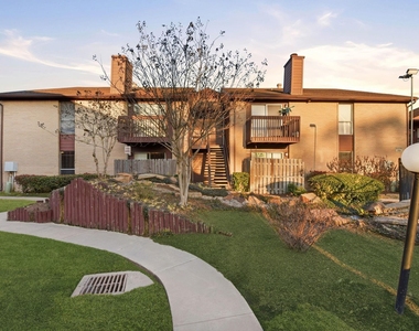 12905 Woodforest Boulevard - Photo Thumbnail 1