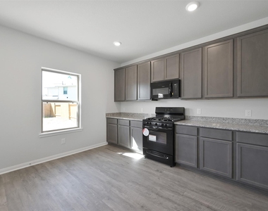 2140 Cedar Bend Drive - Photo Thumbnail 7