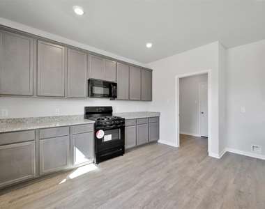 2140 Cedar Bend Drive - Photo Thumbnail 8